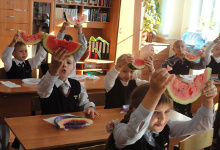 Веселый праздник Арбузник для школьников