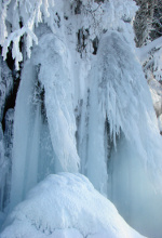 водопад Плакун зимой